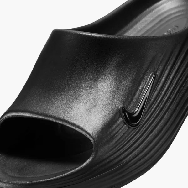 NIKE Women's ReactX Rejuven8 Black/black-black